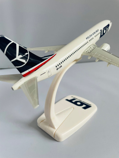 LOT Boeing 737-8 MAX 1:200