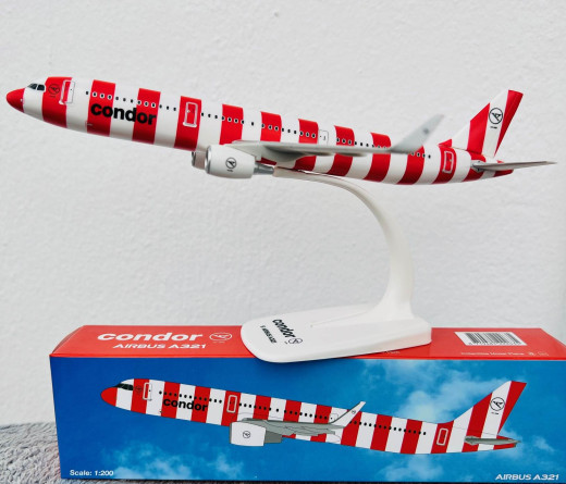 Airbus A321-200 Condor Stripes